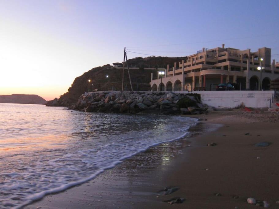 Lenico Beachfront Suites Agia Pelagia Dış mekan fotoğraf