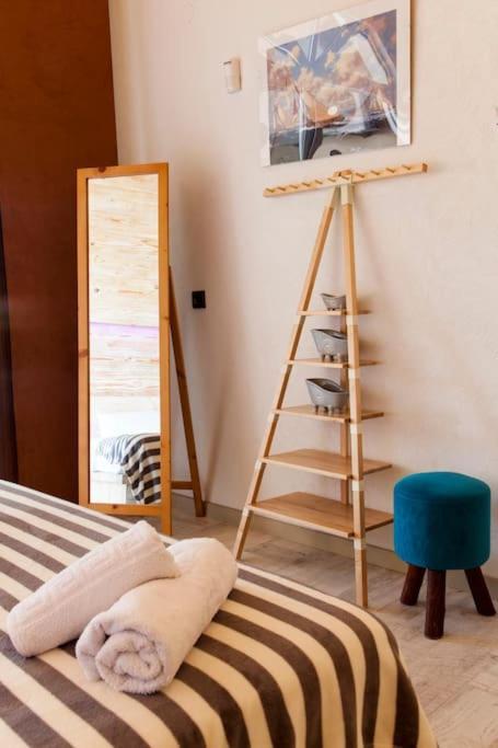 Lenico Beachfront Suites Agia Pelagia Dış mekan fotoğraf