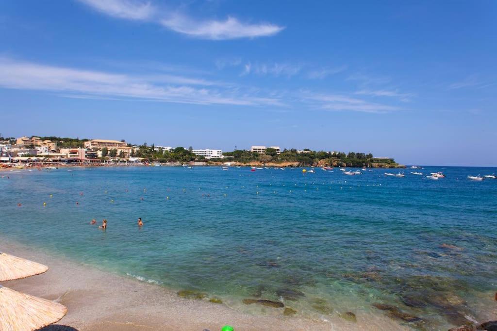 Lenico Beachfront Suites Agia Pelagia Dış mekan fotoğraf