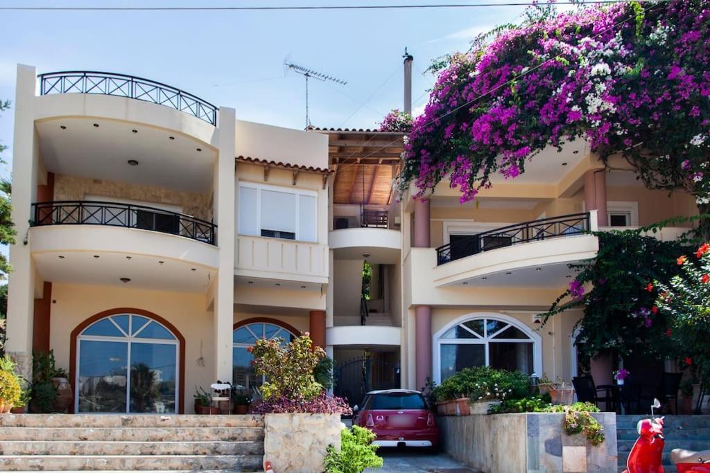 Lenico Beachfront Suites Agia Pelagia Dış mekan fotoğraf